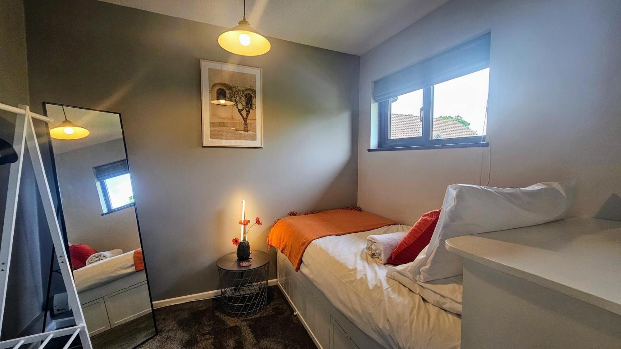 Grassmere - 3 Bed House With Private Garden Horley Luaran gambar