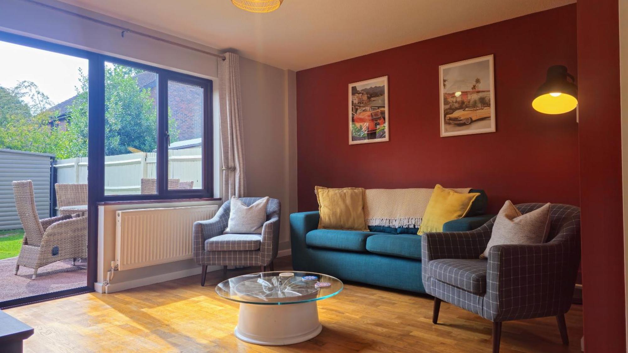 Grassmere - 3 Bed House With Private Garden Horley Luaran gambar